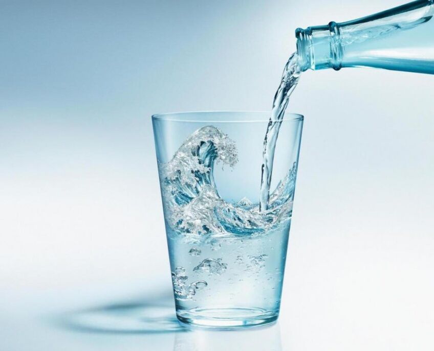 During the diet, it is necessary to drink plenty of clean water