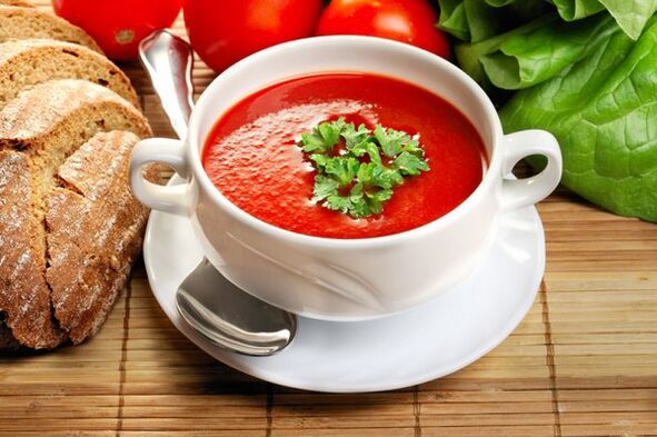 The food menu for drinking can be completed with tomato soup